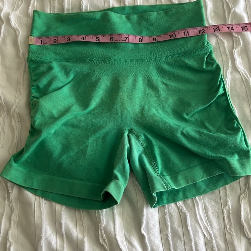 Joy Lab workout shorts - Picture 2 of 8